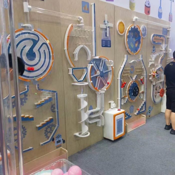 Customized Indoor Science Rotating gear Play Center Wall Corridor Design - Image 5