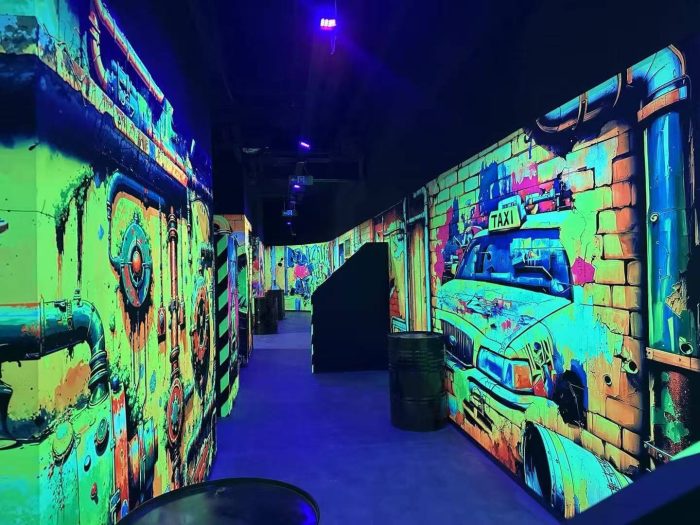 Fluorescent cloth scene layout - Image 5